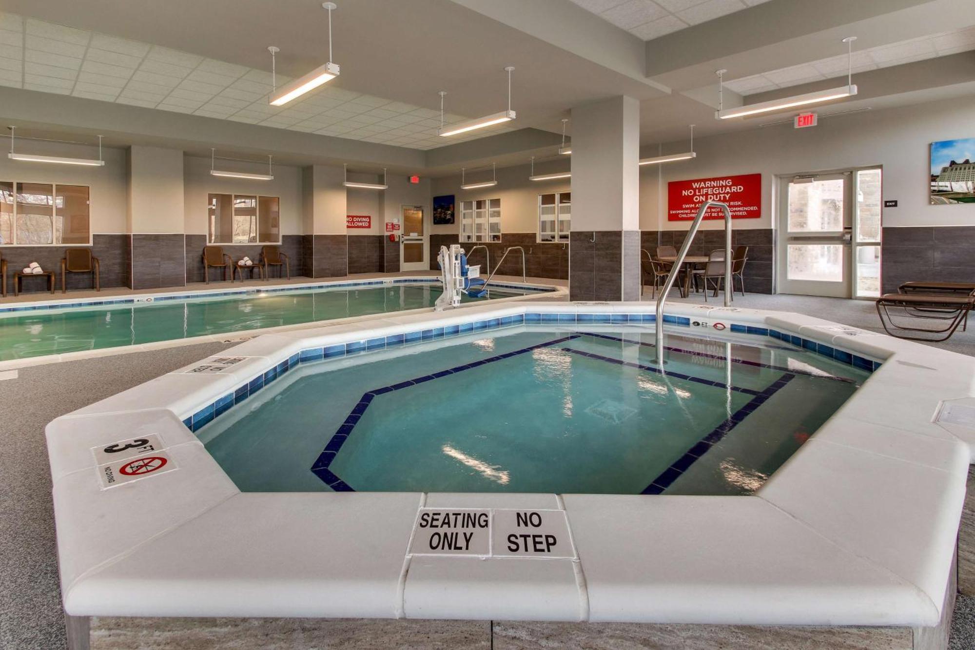 Drury Inn & Suites Columbus Polaris Bagian luar foto