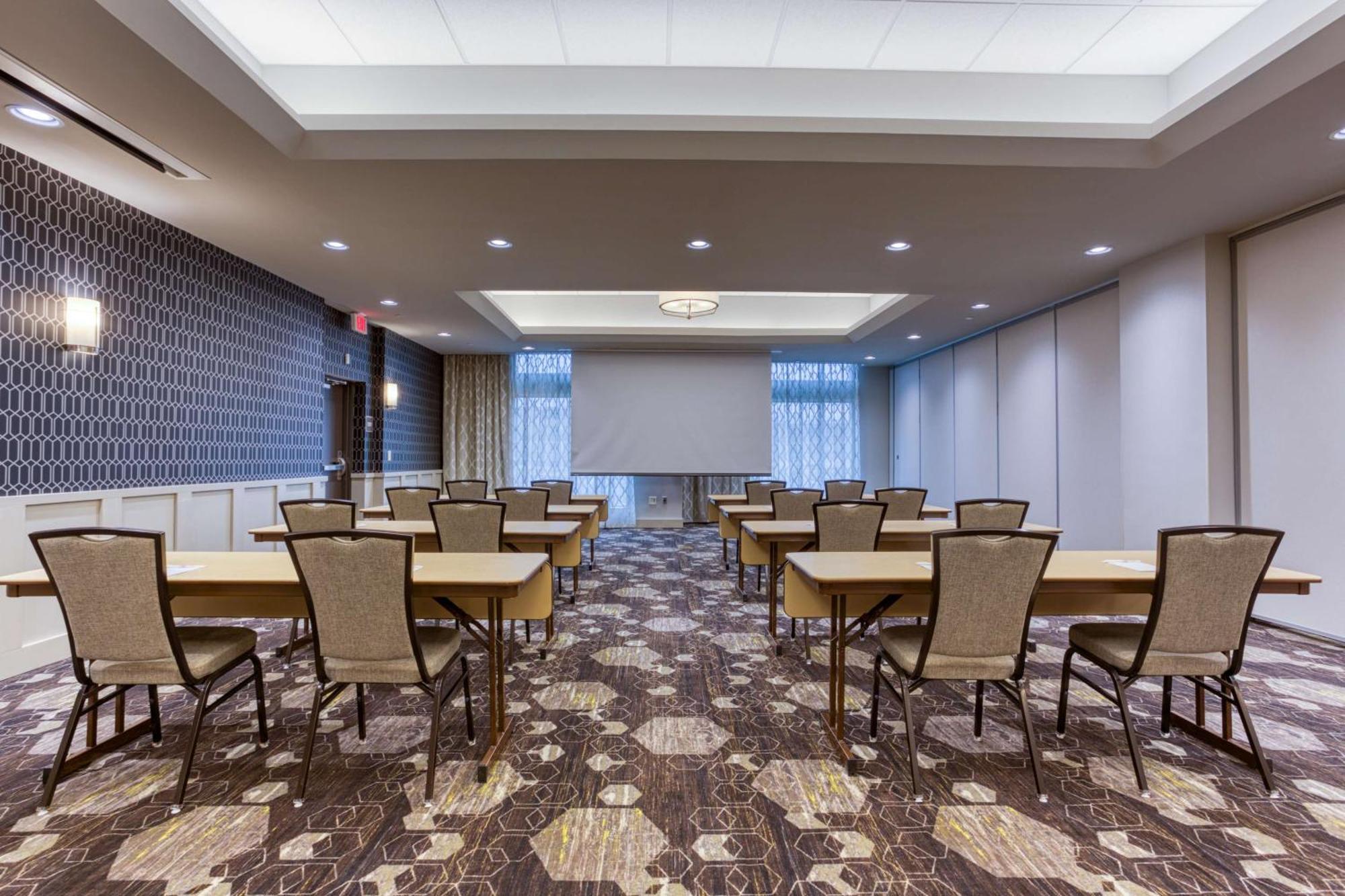 Drury Inn & Suites Columbus Polaris Bagian luar foto