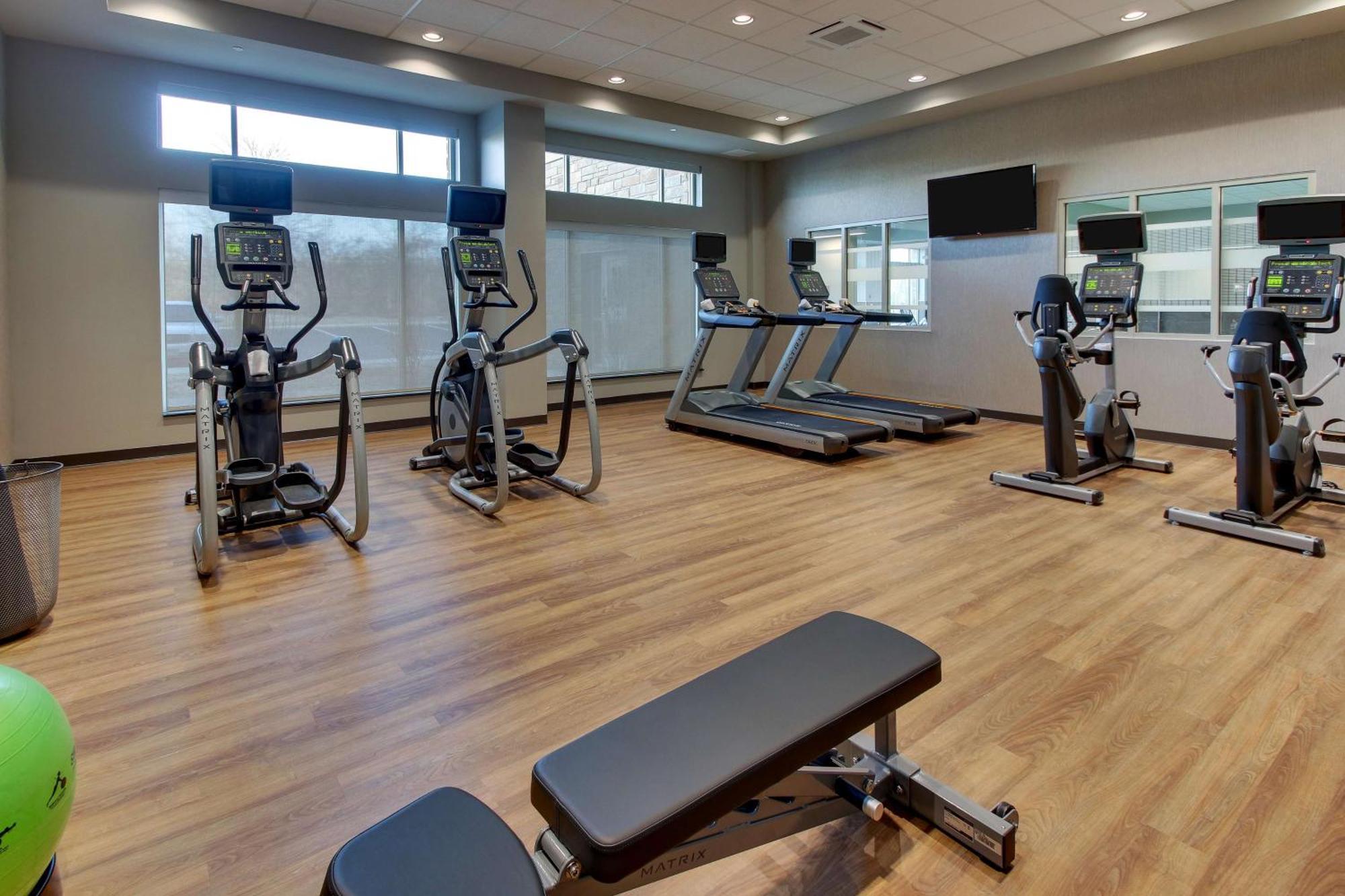Drury Inn & Suites Columbus Polaris Bagian luar foto