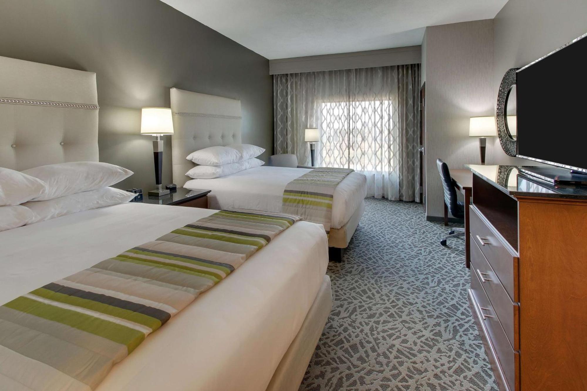 Drury Inn & Suites Columbus Polaris Bagian luar foto